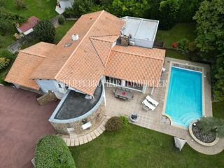  Maison � vendre 9 pi�ces 246 m�