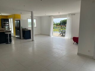 Maison à louer 7 pièces 254 m²