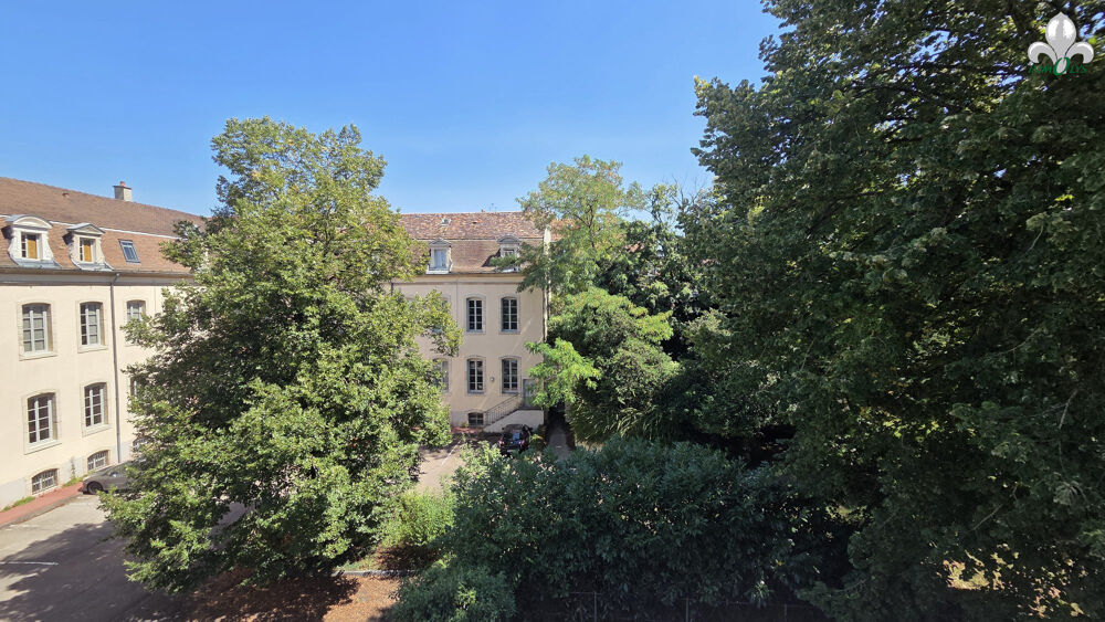 Location Appartement TYPE 4/5 CENTRE VILLE DANS BEL ANCIEN Dijon