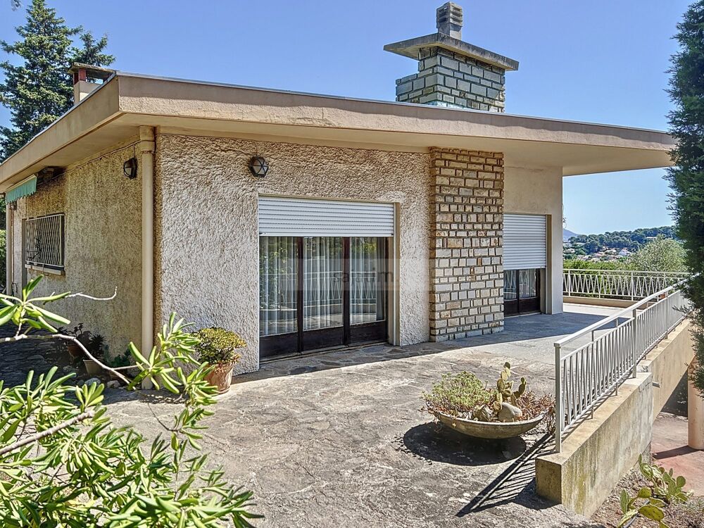 SPACIEUSE VILLA de 190 m² SIX FOURS LES PLAGES