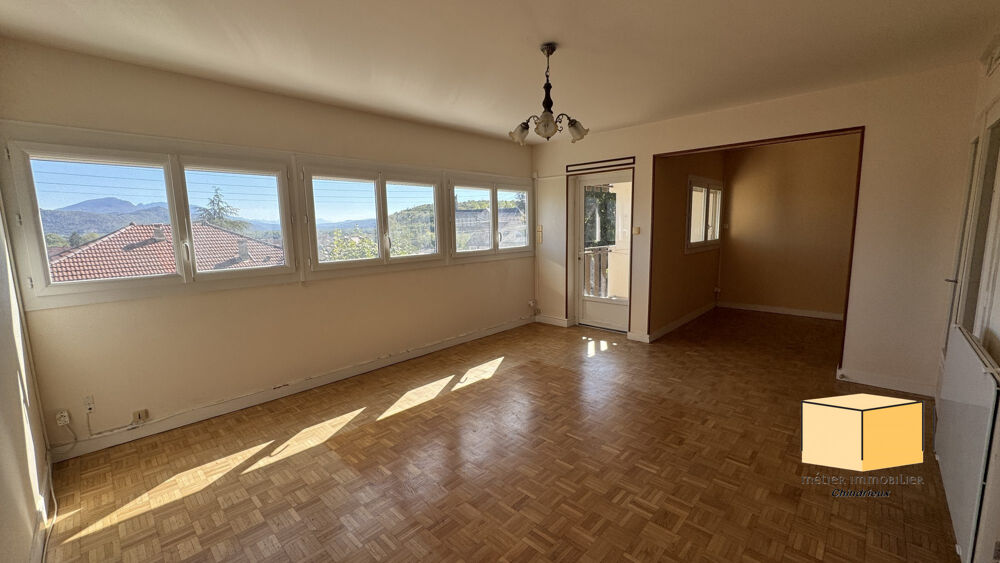 Appartement 5 pièces à rénover avec garage et cave à Culoz