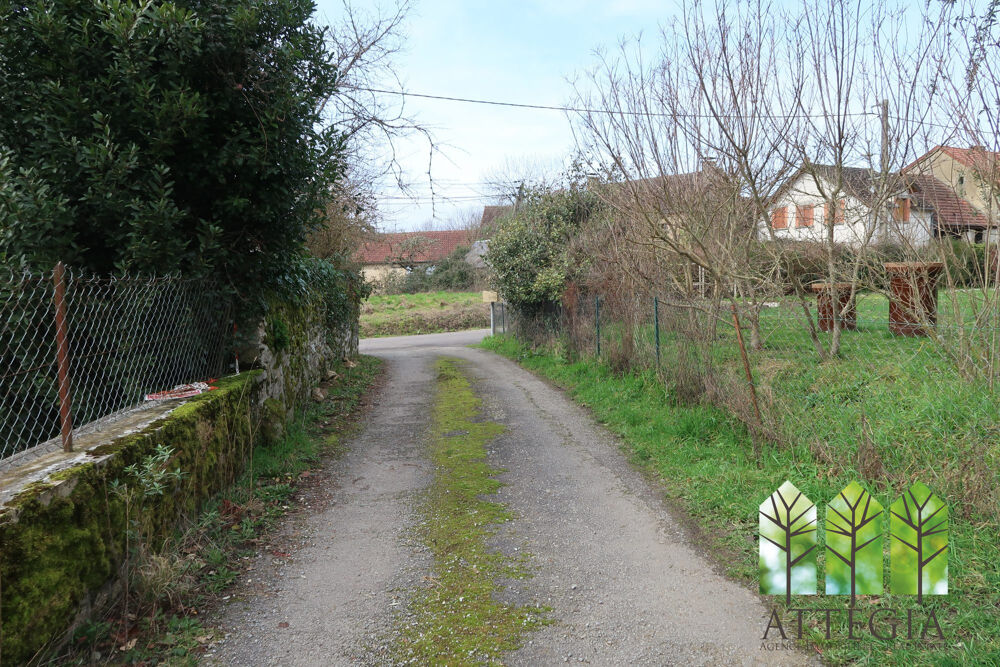 Vente Maison ENSEMBLE DE 2 MAISONS AVEC JARDIN ET HANGAR Saint-martial-le-mont