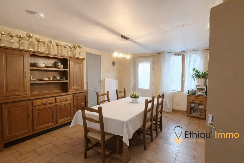 Vente Maison maison individuelle de campagne Mertrud