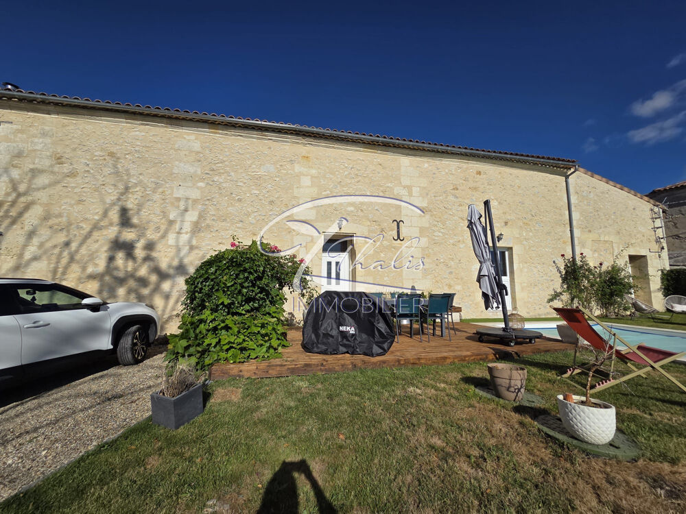 Maison de caractère avec jardin et piscine