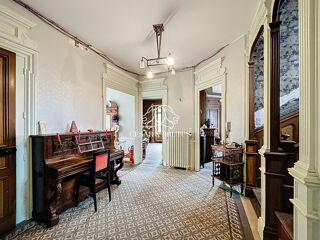  Maison  vendre 15 + pices 384 m