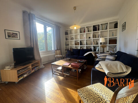   Secteur Marais Rue Charlet Appartement type 4 avec parkings et t Appartement - 5 pi�ce(s) - 140 m�