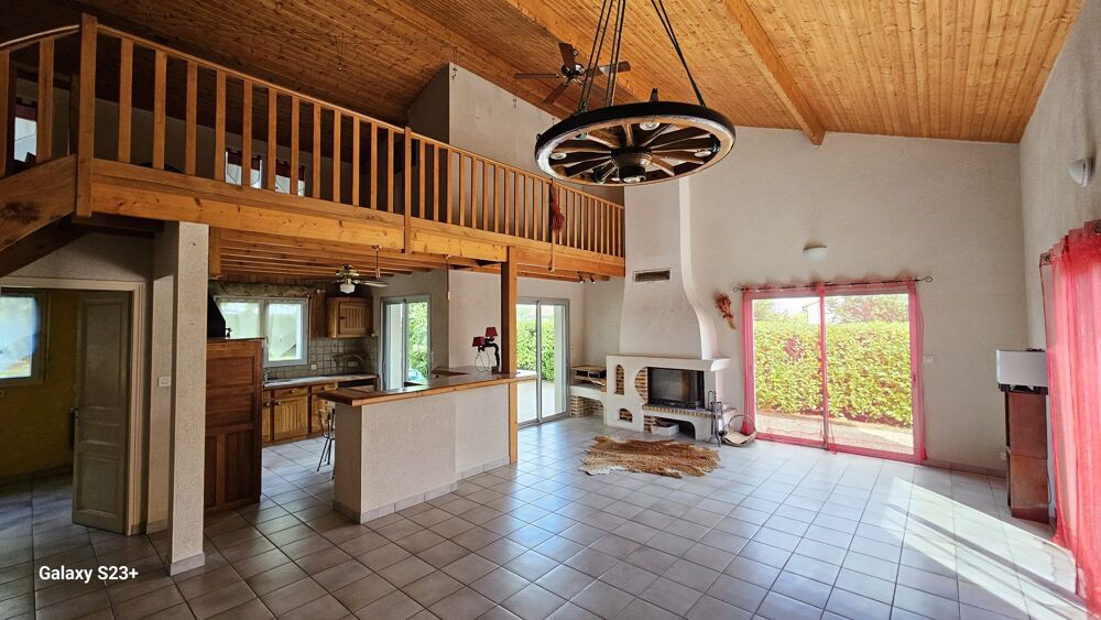 PAVILLON DE 145 M² AVEC JARDIN DE 1210 M²