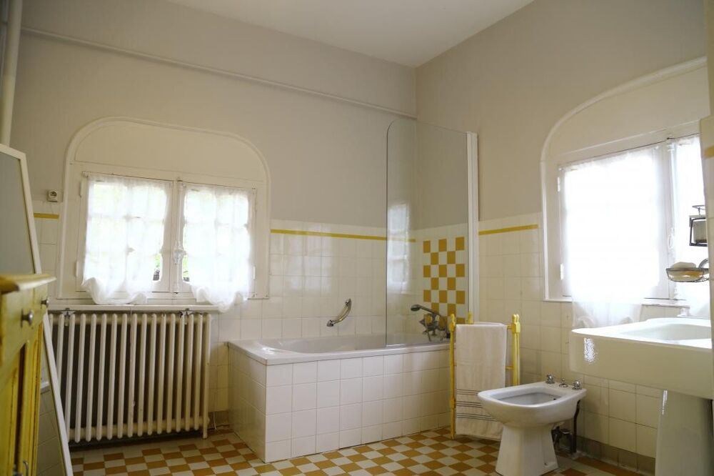à vendre  Maison Église-Neuve-d'Issac (24400)