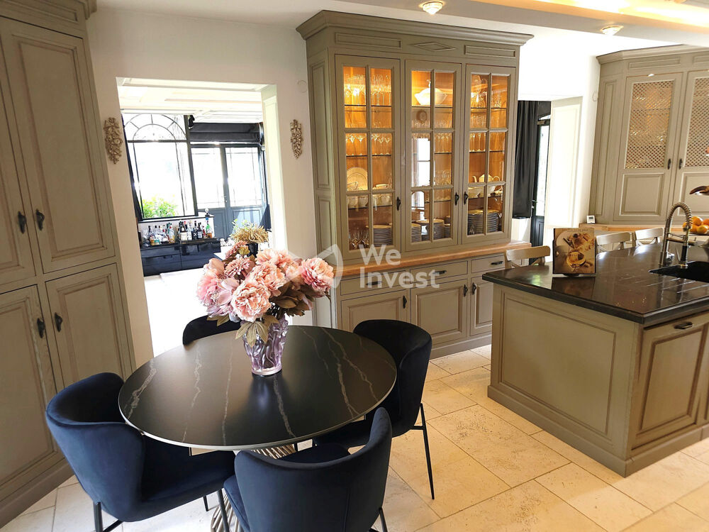 Maison 12 pièces 484 m² · à Magny-le-Hongre · 484 m² · 2 995 000 €