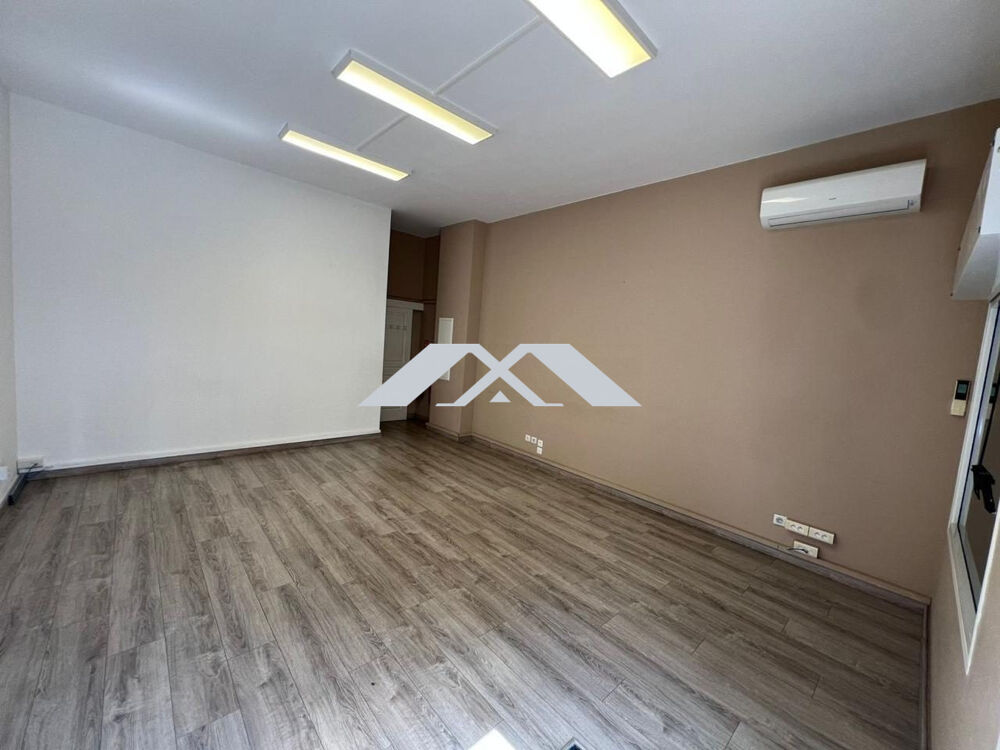   local 35 m² saint denis 