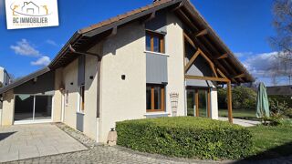  Maison à louer 6 pièces 148 m²