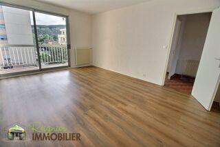  Appartement à louer 3 pièces 69 m²