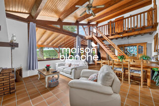  Maison à vendre 14 pièces 422 m²