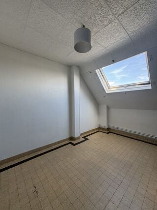  Appartement à louer 4 pièces 70 m²
