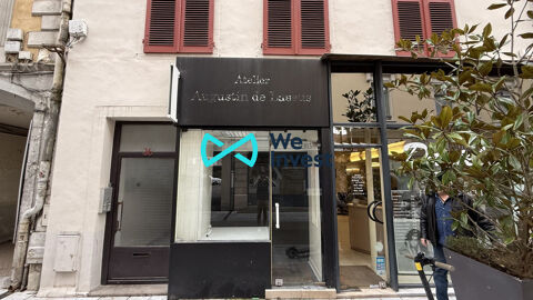   Local commercial de 21m² au c&oelig;ur de Pau 