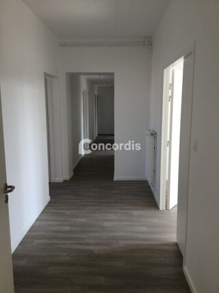  Appartement � louer 6 pi�ces 114 m� Montfaucon-d'argonne