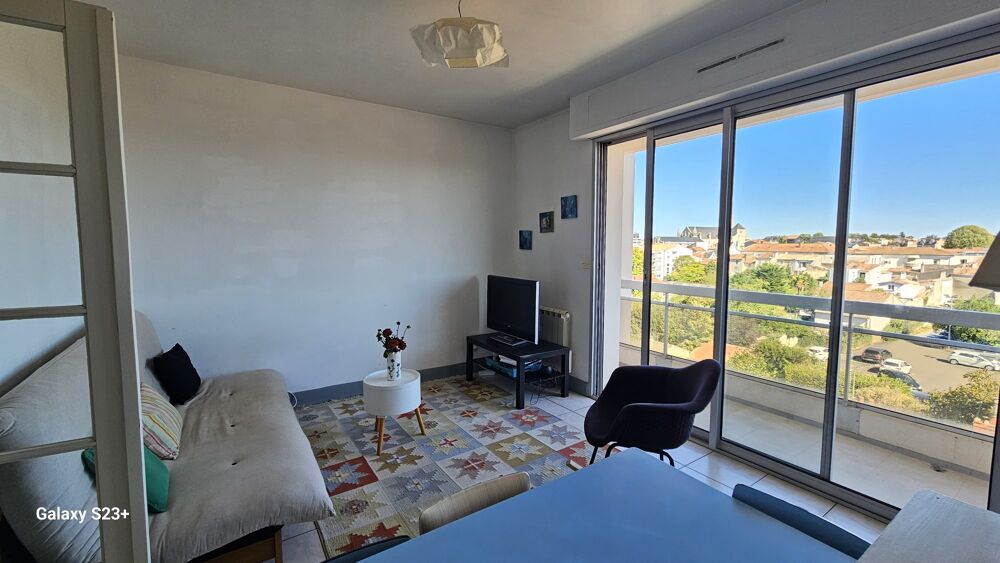 Vente Appartement APPARTEMENT T2 TRES BIEN SITUE AVEC VUE DEGAGEE SUR LA VILLE Niort