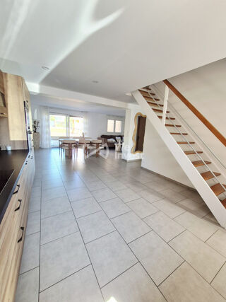  Maison � vendre 5 pi�ces 137 m�