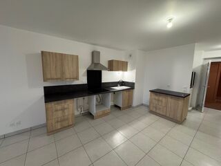  Appartement � louer 4 pi�ces 79 m�