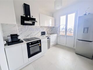  Appartement à louer 4 pièces 73 m²