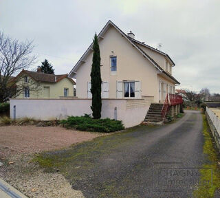 Maison à vendre 9 pièces 217 m²