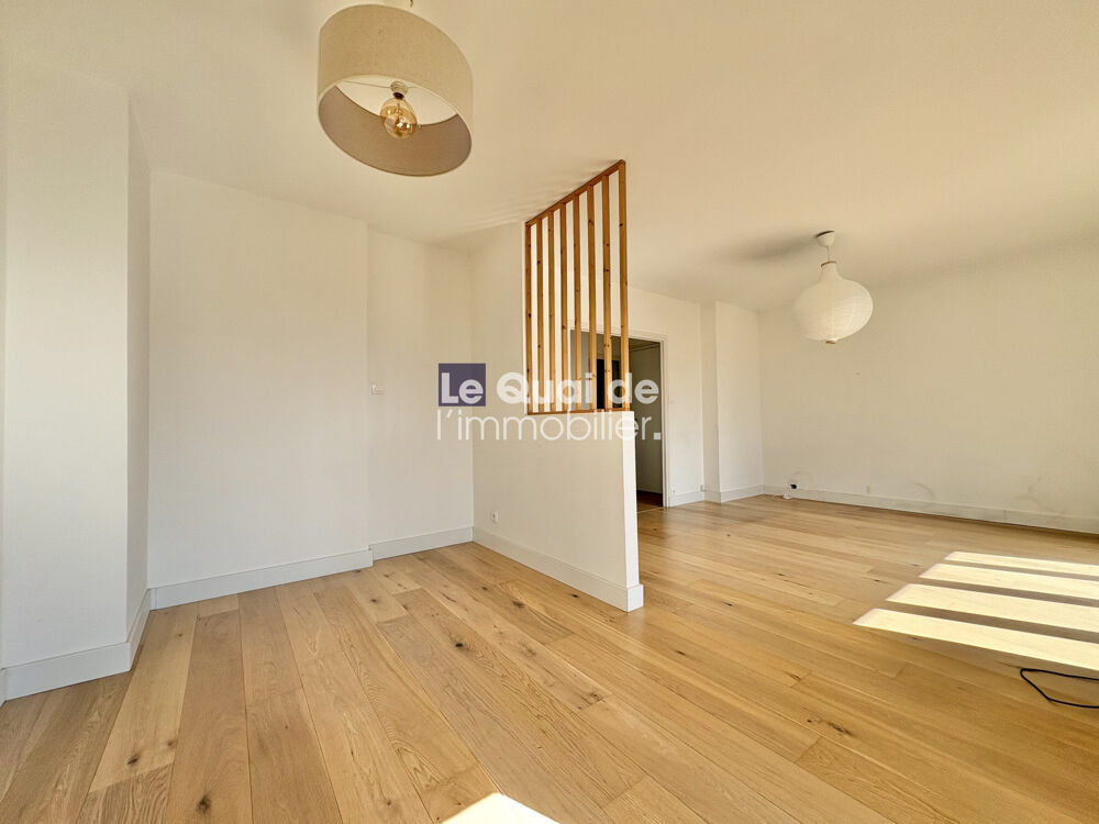 Vente Appartement A VENDRE : APPARTEMENT TRAVERSANT AU 6EME ETAGE Meylan