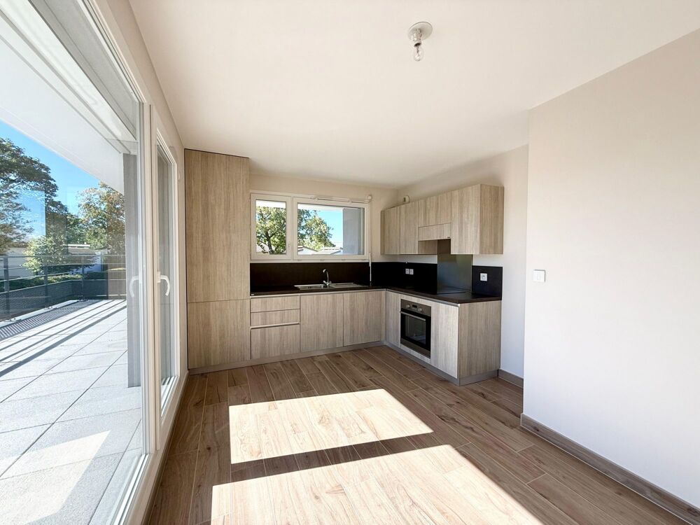 Vente Appartement Attique 3 pièces et grande terrasse ! Annecy