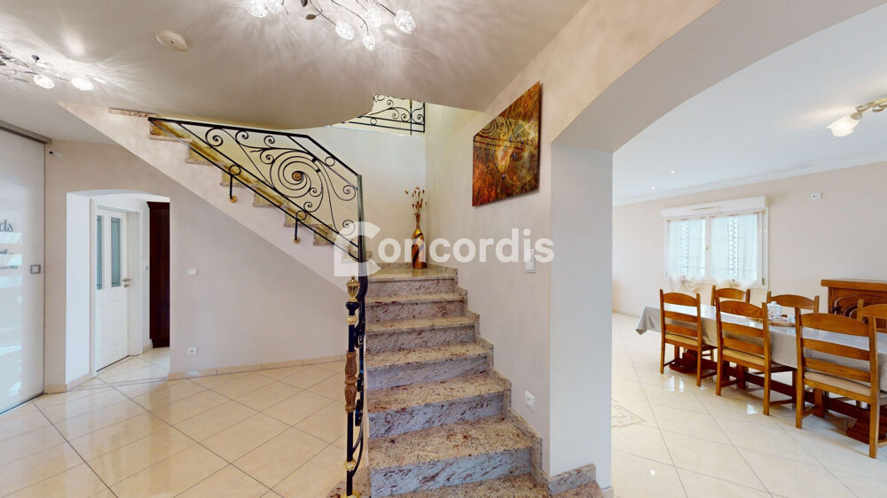 Maison 5 pièces 192 m² · à Florange · 192 m² · 496 000 €