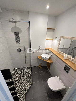  Appartement à louer 3 pièces 67 m²