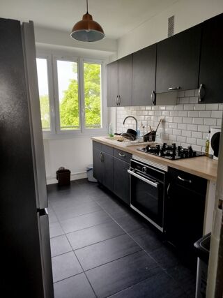  Appartement à louer 3 pièces 65 m²