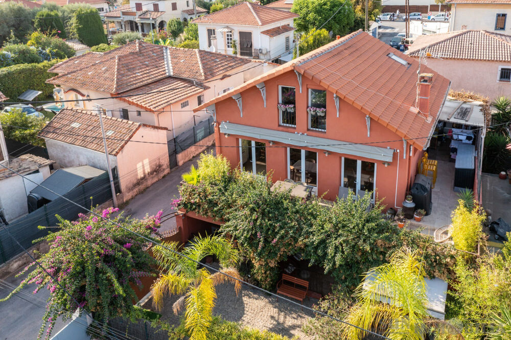 Cros de Cagnes, plein Sud, villa individuelle de 165m2 carrez,