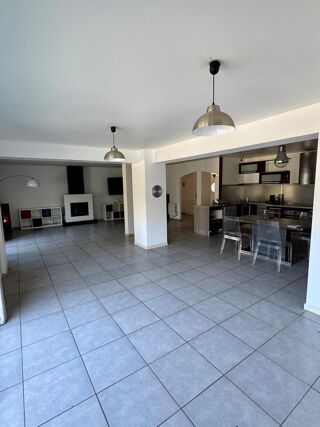  Maison � vendre 5 pi�ces 195 m�