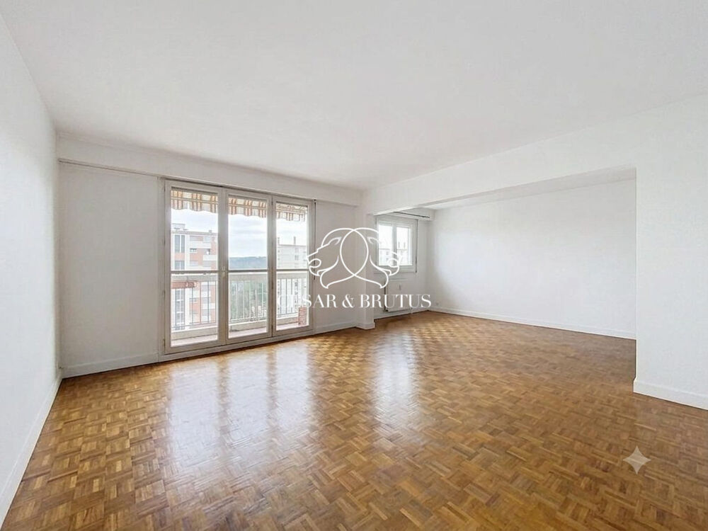 Vente Appartement Appartement T4 avec balcon et garage proche du métro Cuire Caluire-et-cuire