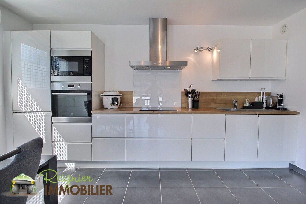 Appartement T3 de 74,33m² avec grande terrasse  La Roche-sur