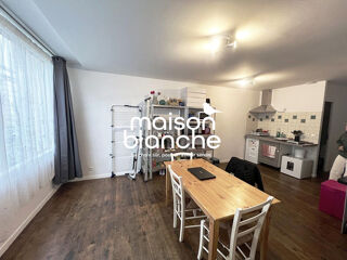  Immeuble à vendre 200 m²