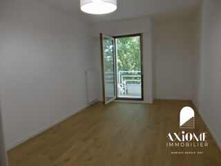  Appartement à louer 2 pièces 37 m²