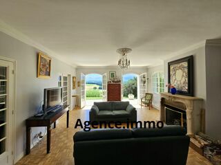  Maison à vendre 8 pièces 178 m²