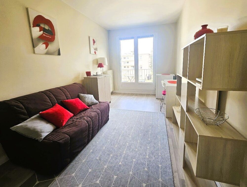 Location Appartement Charmant sudio meublé avec balcon, cave et parking sécurisé Compiègne