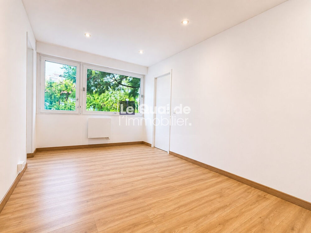 Saint-Julien-en-Genevois  l'escalade  T2 de 35 m²  ent