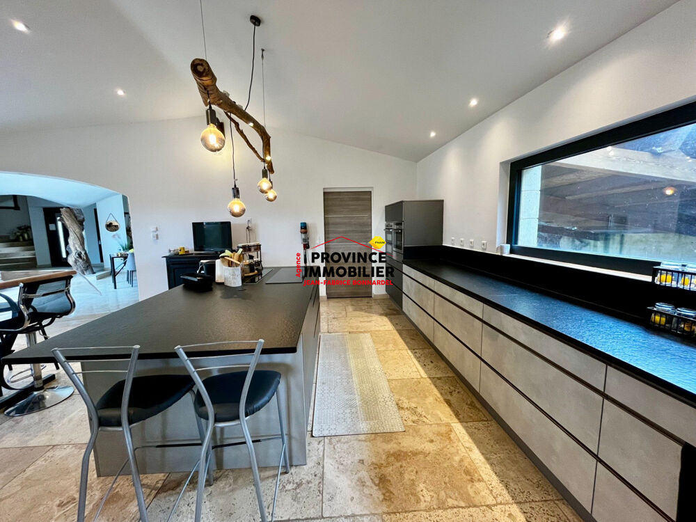 à vendre  Maison Sainte-Cécile-les-Vignes (84290)