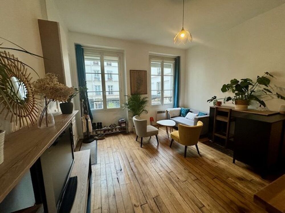Location Appartement Grand studio avec coin chambre Paris 10