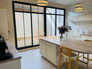  Maison � vendre 5 pi�ces 200 m�