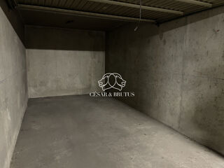  Parking / Garage  vendre 13 m