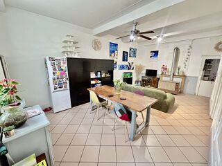  Immeuble à vendre 185 m²