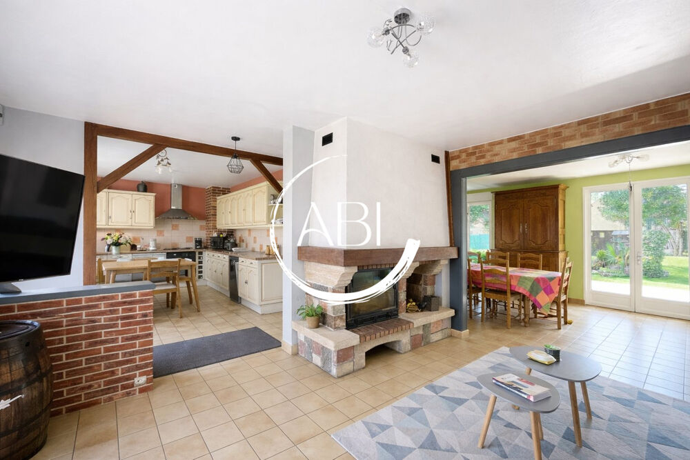 Pavillon sur sous-sol  4 chambres  Terrain 1 402 m²  M
