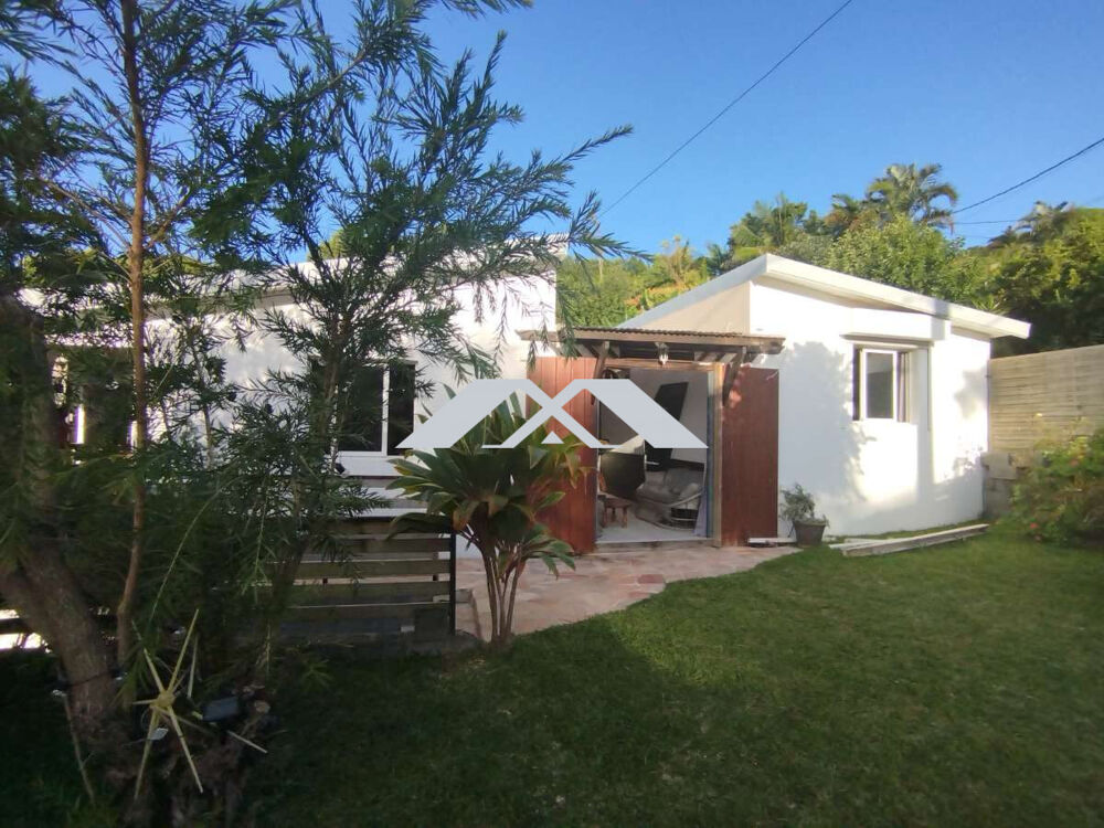 Maison individuelle avec grand terrain - Sainte-Marie