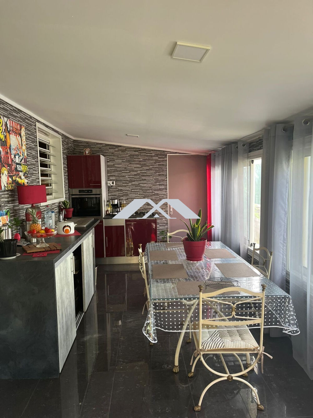 Belle maison F4/5 plus dépendance F2 de plain-pied