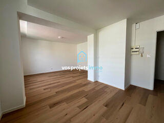  Appartement à louer 1 pièce 42 m²