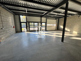   Basse Goulaine - À vendre local d'activité neuf 254 m² Basse-goulaine