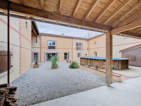   CORPS DE FERME Maison - 6 pice(s) - 258 m